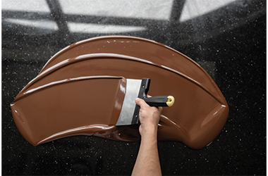 Tempérage du chocolat : une étape clé pour obtenir une texture parfaite