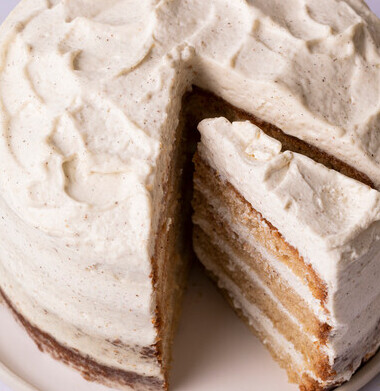 Décorer facilement un gâteau d'anniversaire façon cake design